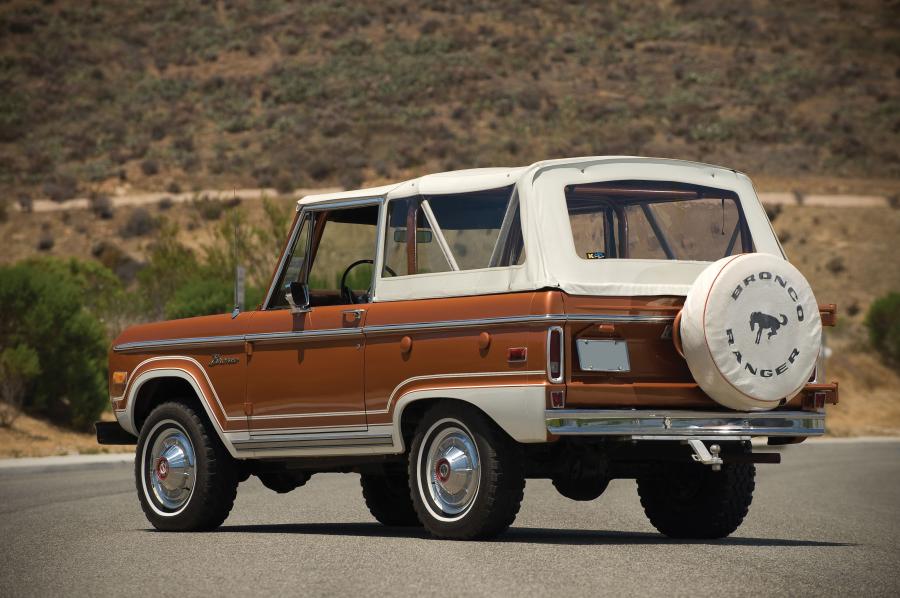  Ford Bronco Ranger Wagon 1973 года  (фото 12 из 12)